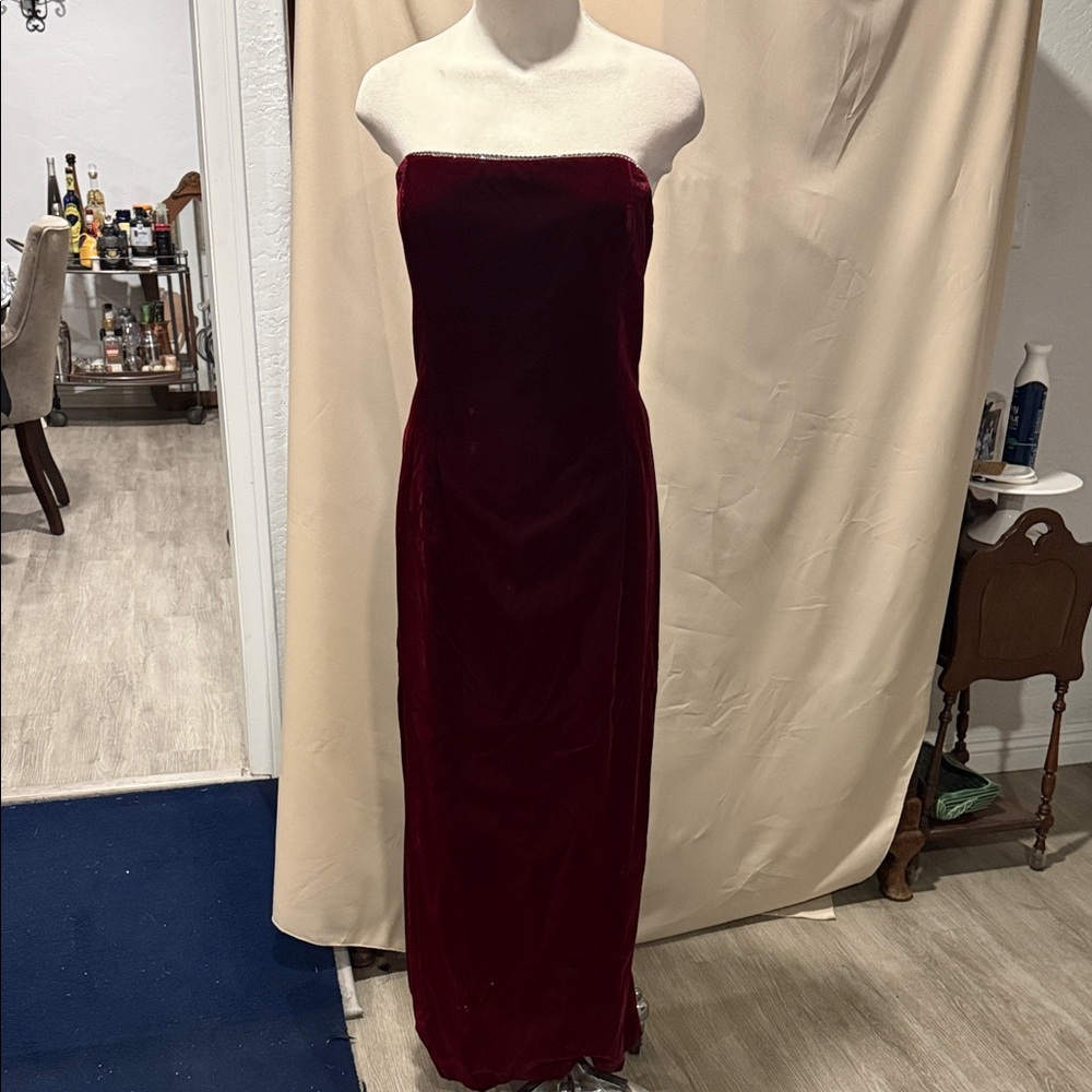 Scott McClintock Strapless Burgundy Velvet Gown